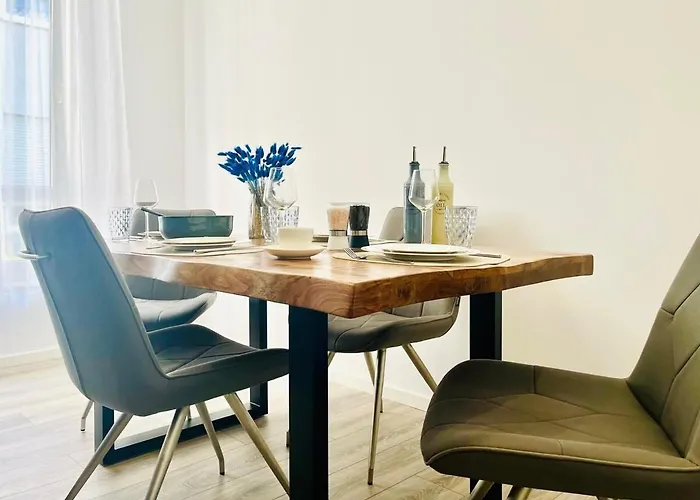 Modernes, Kernsaniertes In Top-lage Apartamento *